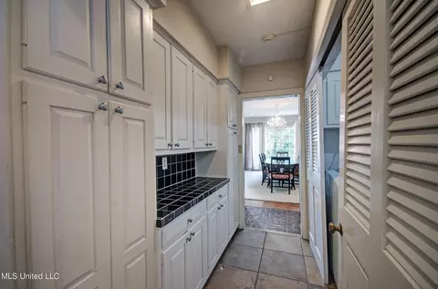 Other - 4323 Brook Dr, Jackson, MS 39206 photo 4 of 13