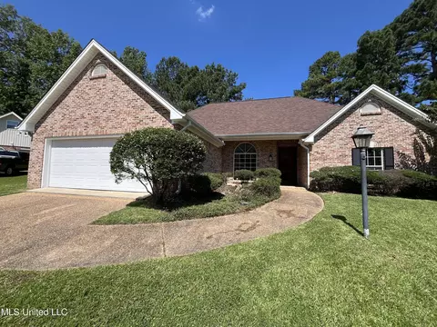 65 Dianne Cove Cv, Byram, MS 39272
