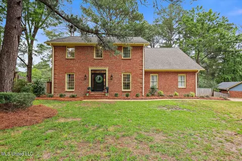 114 Countrywood Cir, Clinton, MS 39056