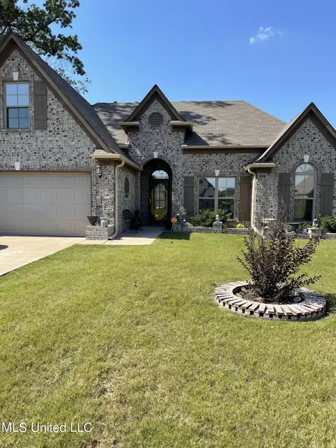 7799 Melisa Dr, Walls, MS 38680