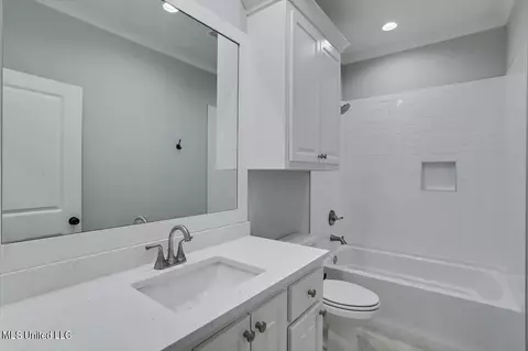Bath - 102 Katherine Ct, Madison, MS 39110 photo 3 of 3