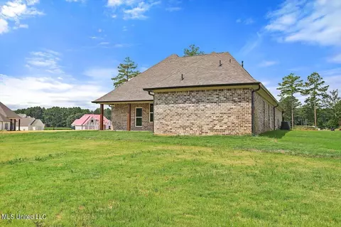 Exterior - 102 Katherine Ct, Madison, MS 39110 photo 5 of 6