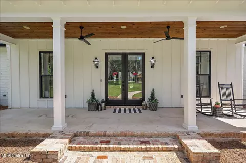 Exterior - 500 Viewpointe Way, Clinton, MS 39056 photo 5 of 18