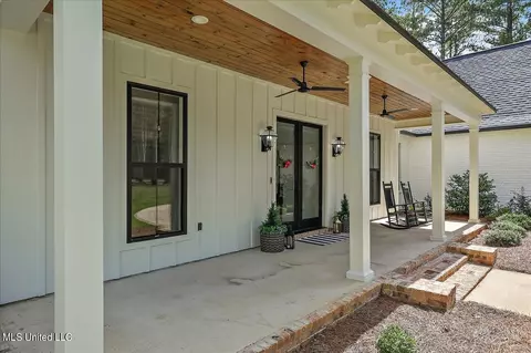 Exterior - 500 Viewpointe Way, Clinton, MS 39056 photo 3 of 18
