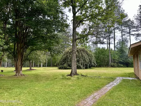 Exterior - 152 Brooksberg Dr, Magee, MS 39111 photo 13 of 26