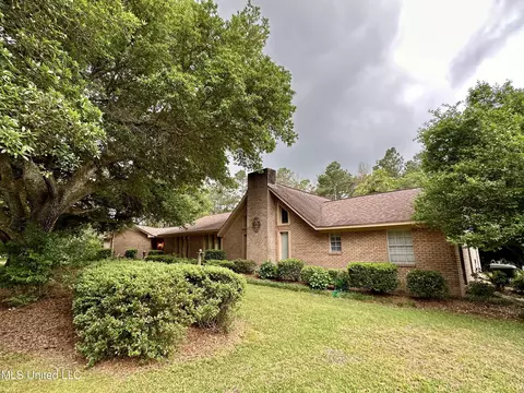 Exterior - 152 Brooksberg Dr, Magee, MS 39111 photo 4 of 26
