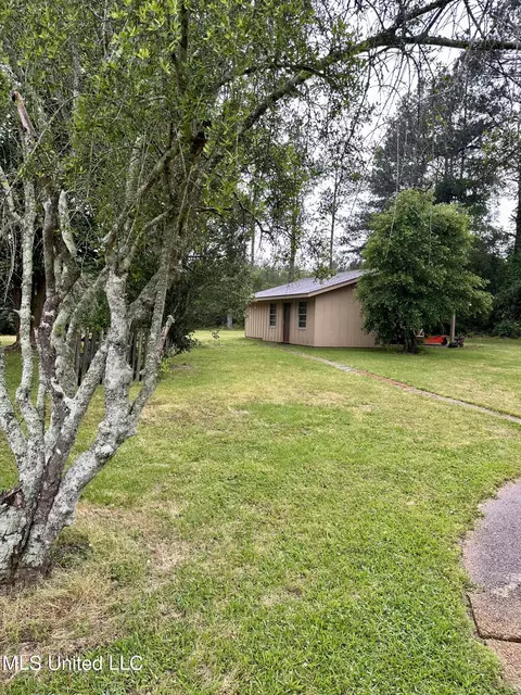 Exterior - 152 Brooksberg Dr, Magee, MS 39111 photo 15 of 26