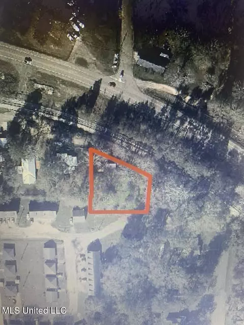 600 NW Goodwater Rd, Magee, MS 39111