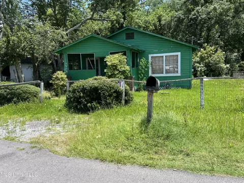 15097 Jefferson St, Gulfport, MS 39501