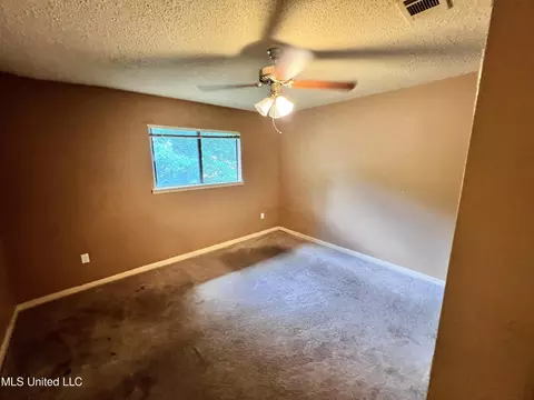 Bedroom - 1255 E County Line Rd #L-3, Jackson, MS 39211 photo 4 of 4
