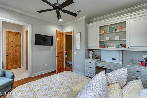 Bedroom - 4050 N Ratliff Rd, Jackson, MS 39209 photo 3 of 5
