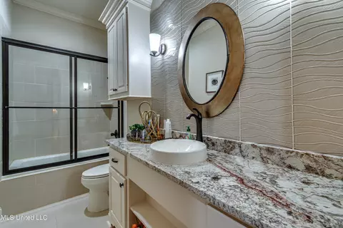 Bath - 4050 N Ratliff Rd, Jackson, MS 39209 photo 6 of 7