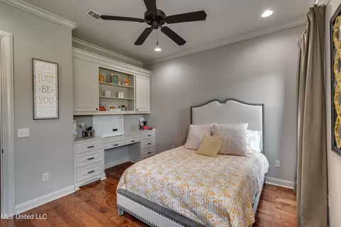 Bedroom - 4050 N Ratliff Rd, Jackson, MS 39209 photo 4 of 5