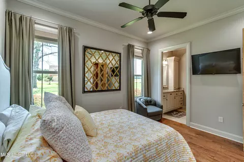 Bedroom - 4050 N Ratliff Rd, Jackson, MS 39209 photo 5 of 5