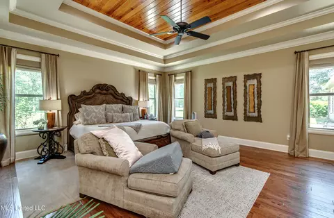 Bedroom - 4050 N Ratliff Rd, Jackson, MS 39209 photo 2 of 5