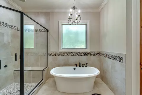 Bath - 4050 N Ratliff Rd, Jackson, MS 39209 photo 2 of 7