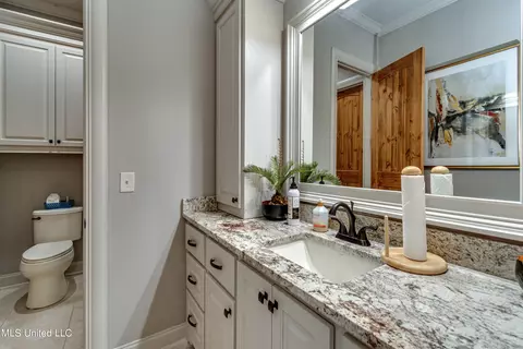 Bath - 4050 N Ratliff Rd, Jackson, MS 39209 photo 5 of 7