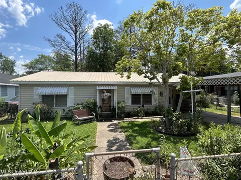 418 Norman St, Greenwood, MS 38930
