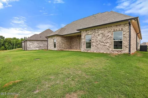 Exterior - 237 Bronson Bnd, Flowood, MS 39232 photo 3 of 5