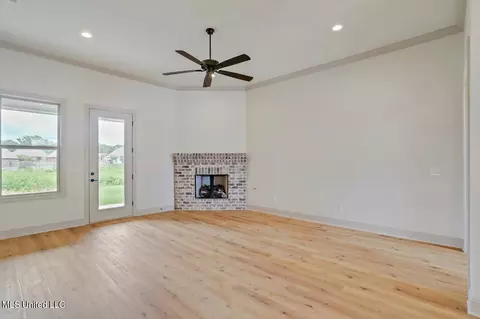 Living - 237 Bronson Bnd, Flowood, MS 39232 photo 3 of 3