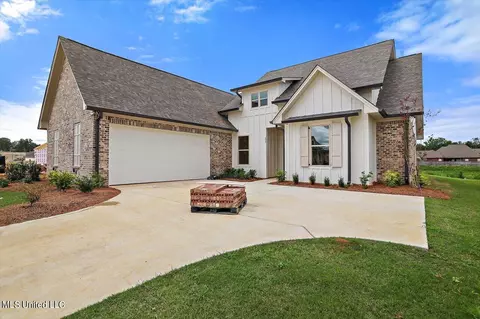 237 Bronson Bnd, Flowood, MS 39232