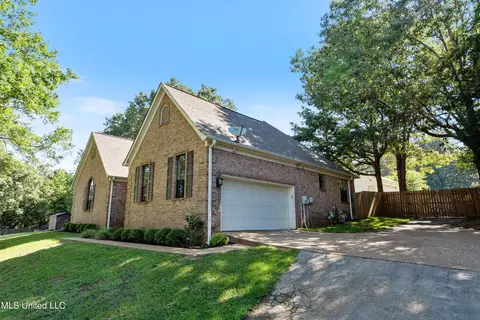 Exterior - 4732 Patton Dr, Olive Branch, MS 38654 photo 2 of 6