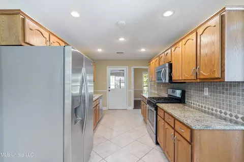 Kitchen - 4732 Patton Dr, Olive Branch, MS 38654 photo 1 of 4