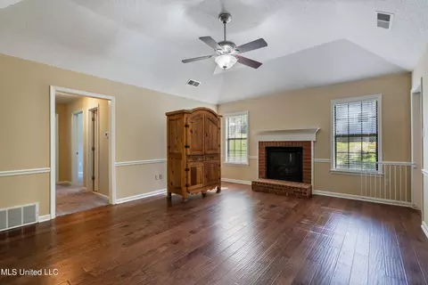 Living - 4732 Patton Dr, Olive Branch, MS 38654 photo 1 of 2