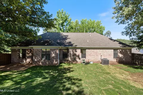 Exterior - 4732 Patton Dr, Olive Branch, MS 38654 photo 3 of 6