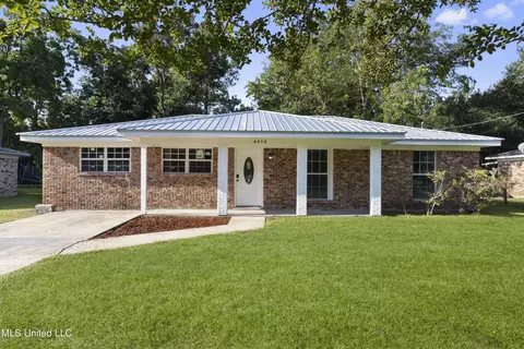 4308 N Star Ave, Moss Point, MS 39562