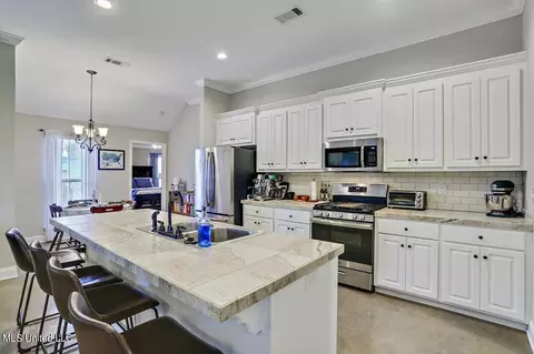 Kitchen - 1237 Addison Ln, Brandon, MS 39042 photo 1 of 3