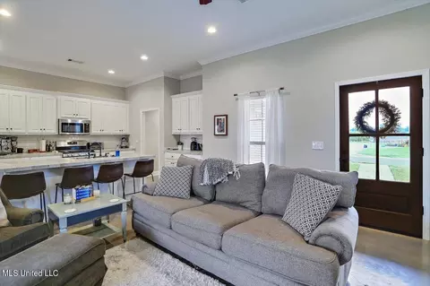 Entry Way - 1237 Addison Ln, Brandon, MS 39042 photo 1 of 1