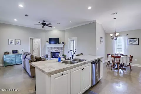 Other - 1237 Addison Ln, Brandon, MS 39042 photo 4 of 10