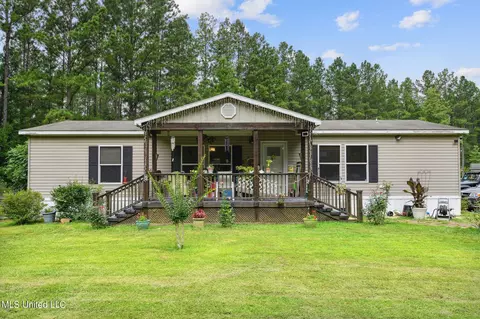 26620 Wilson Cemetary Rd, Vancleave, MS 39565