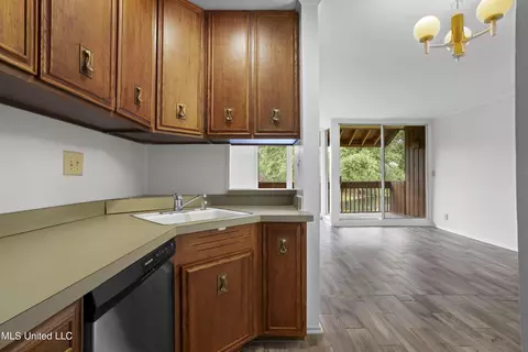 Kitchen - 214 Lakeside Villa B, Diamondhead, MS 39525 photo 1 of 3