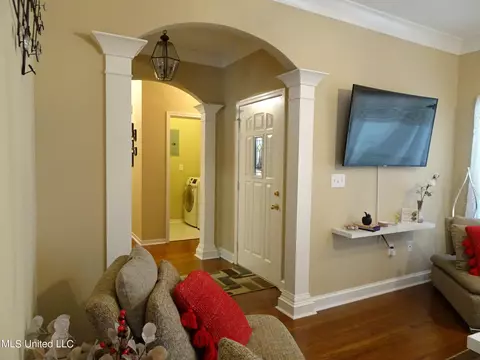 355 Wicklow Cir, Brandon, MS 39047 photo 2