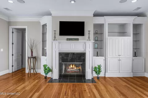 Living - 209 Culpepper Blvd, Madison, MS 39110 photo 2 of 5