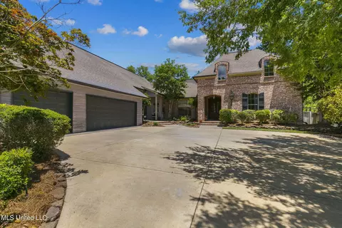 Exterior - 209 Culpepper Blvd, Madison, MS 39110 photo 4 of 22