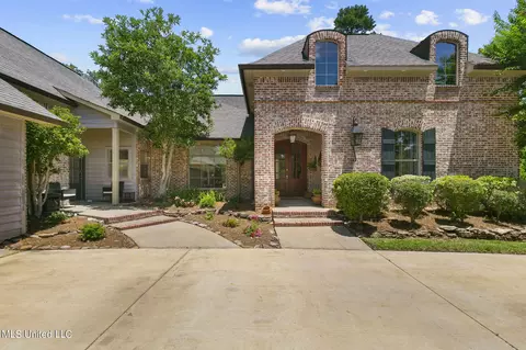 Exterior - 209 Culpepper Blvd, Madison, MS 39110 photo 7 of 22