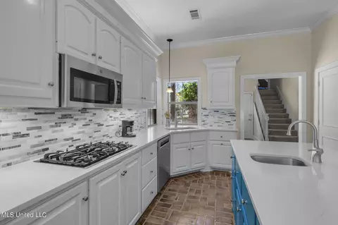 Kitchen - 209 Culpepper Blvd, Madison, MS 39110 photo 4 of 7