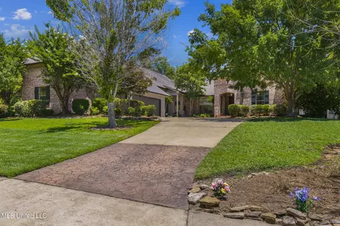 Exterior - 209 Culpepper Blvd, Madison, MS 39110 photo 2 of 22