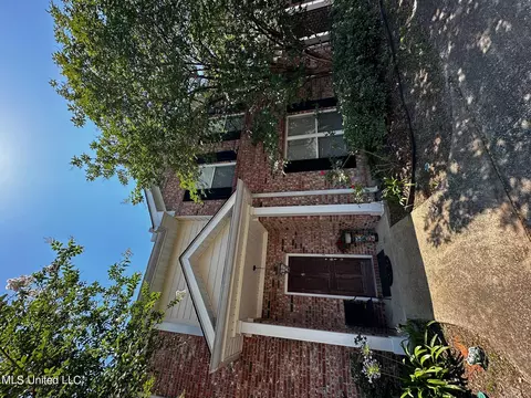 1805 Geerkin St #4, Pascagoula, MS 39581