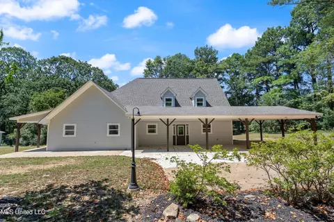 158 Laundre Rd, Coldwater, MS 38618