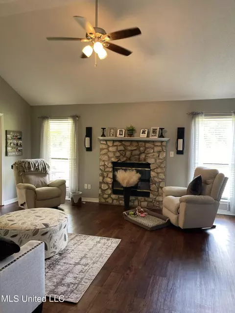 4 Nan Ct, Long Beach, MS 39560 photo 3