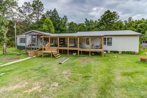 18 Elijah Ln, Perkinston, MS 39573