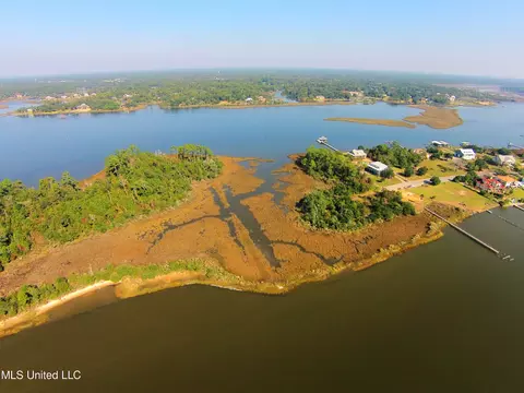Lovers Lane, Ocean Springs, MS 39564