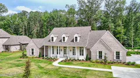 Exterior - 913 Brookhollow Court Ct, Flowood, MS 39232 photo 3 of 12