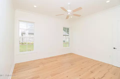 Bedroom - 913 Brookhollow Court Ct, Flowood, MS 39232 photo 9 of 17