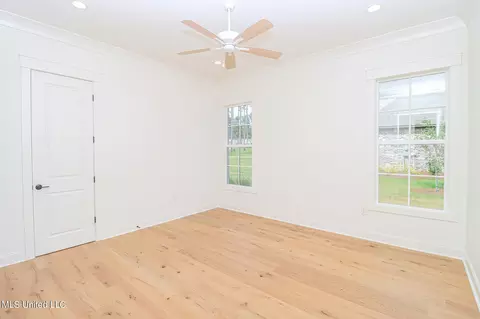 Bedroom - 913 Brookhollow Court Ct, Flowood, MS 39232 photo 10 of 17