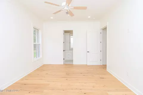 Bedroom - 913 Brookhollow Court Ct, Flowood, MS 39232 photo 3 of 17